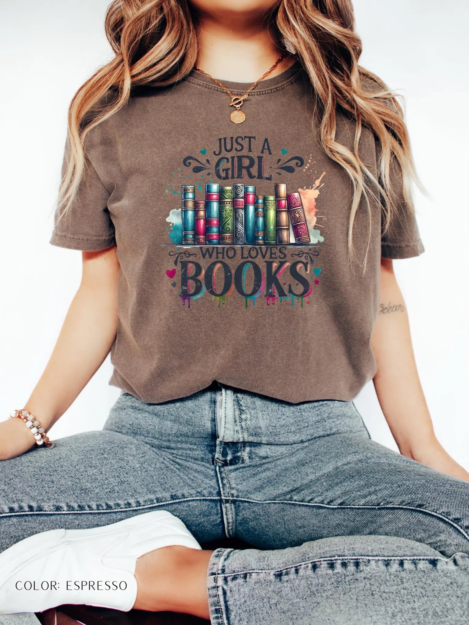 Just A Girl Who Loves Books T-Shirt