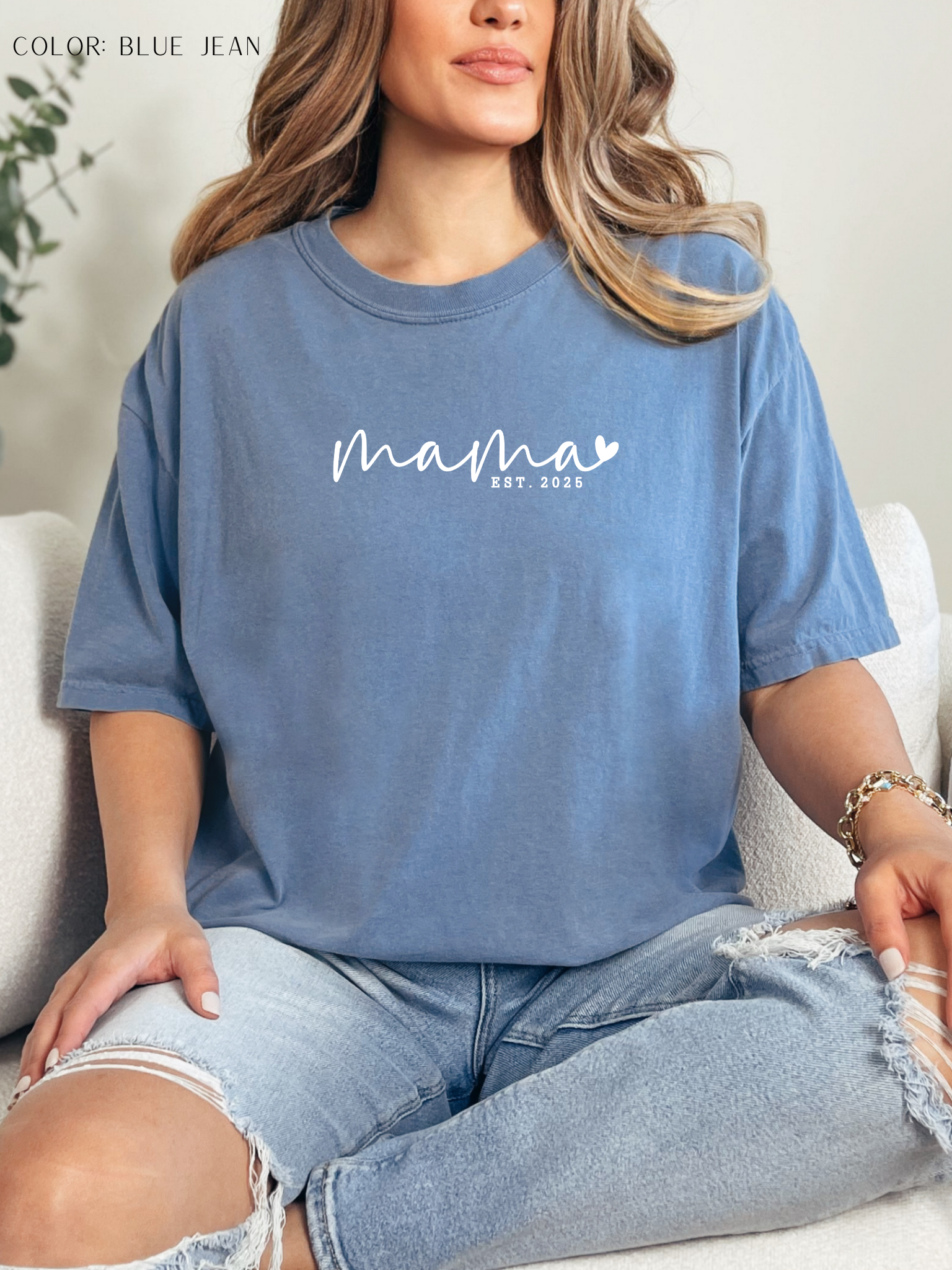 Mama Est. 2025 T-Shirt