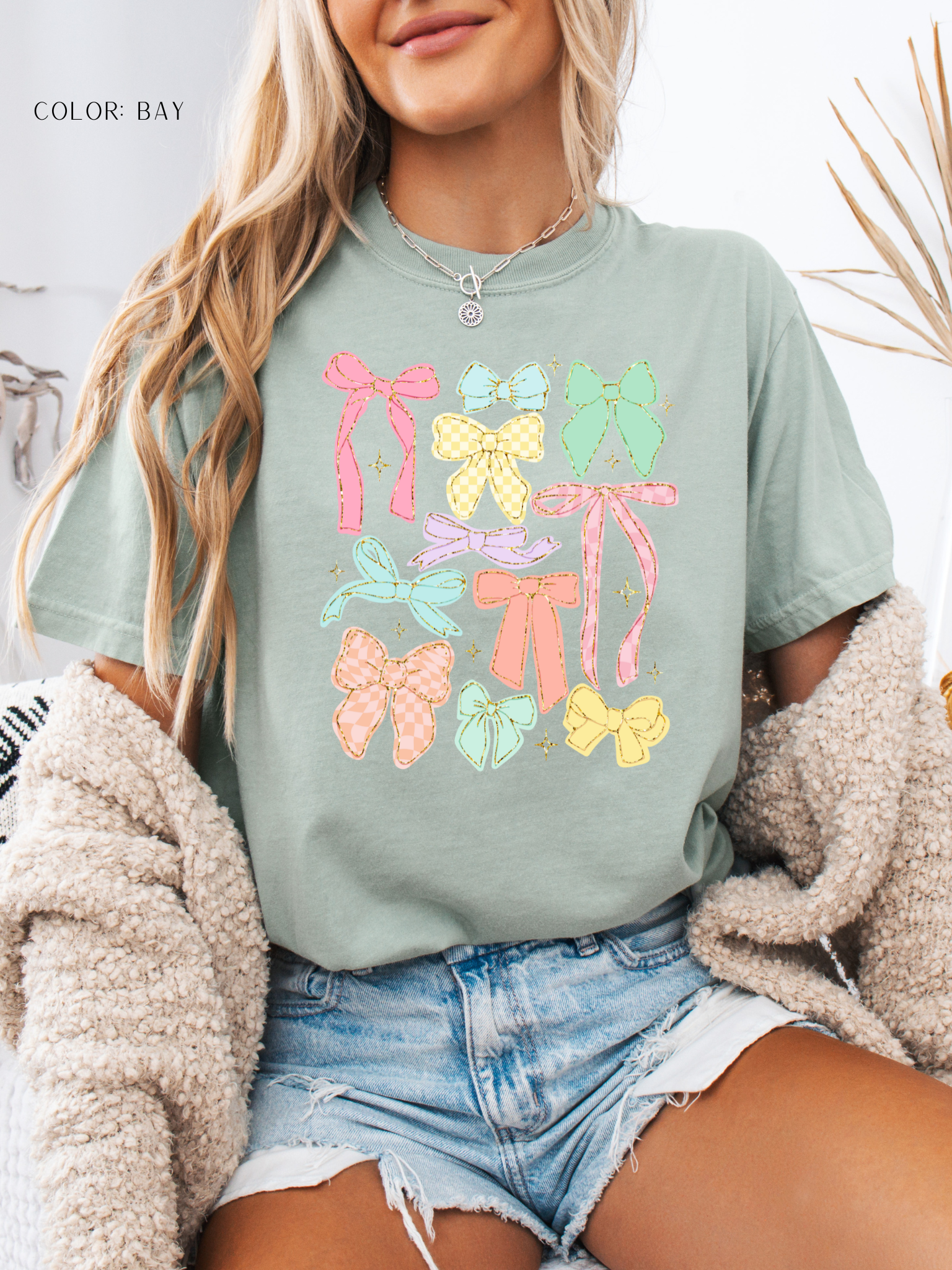 Pastel Bow Coquette Design T-Shirt