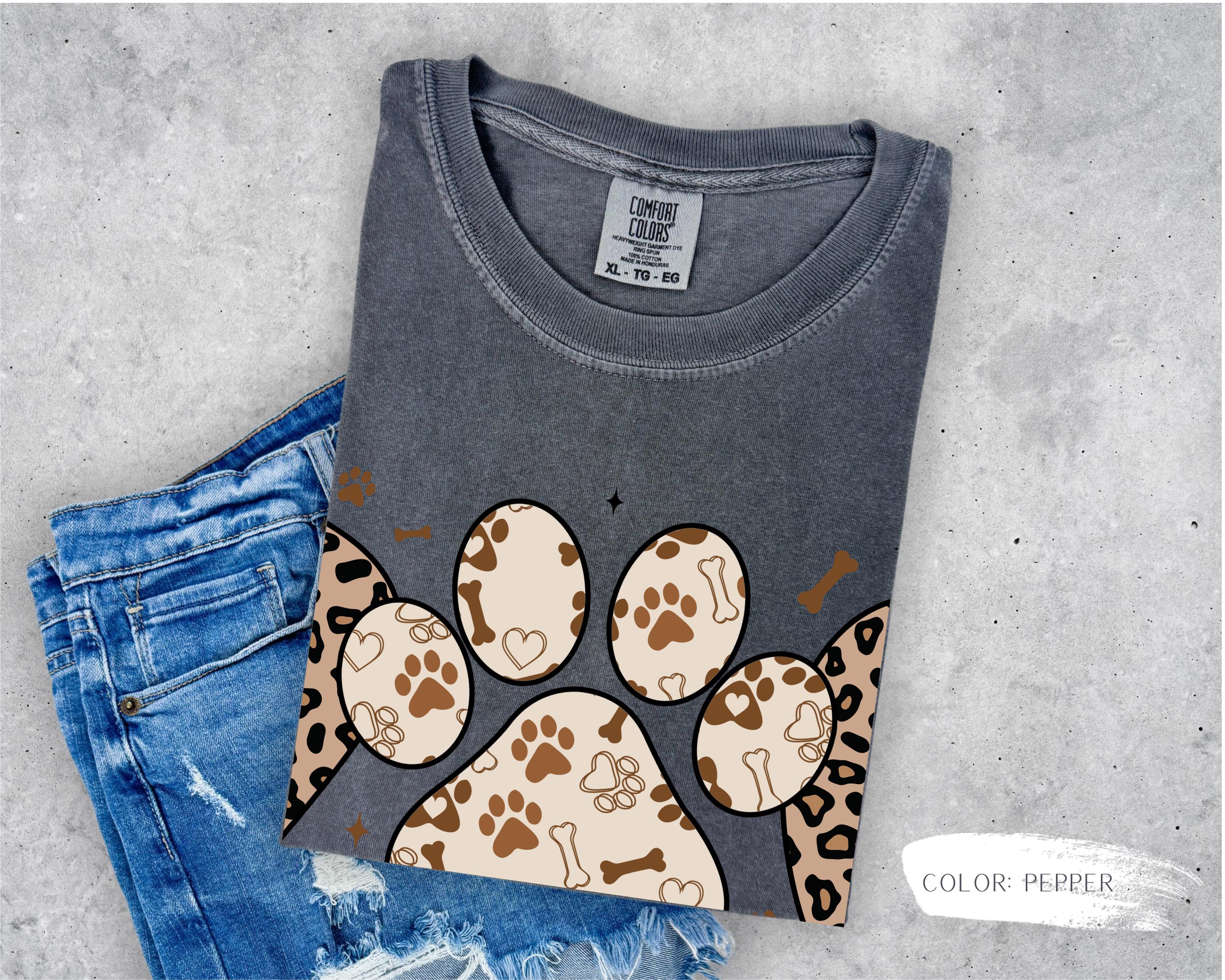 Dog Mama Leopard Print Paw T-Shirt