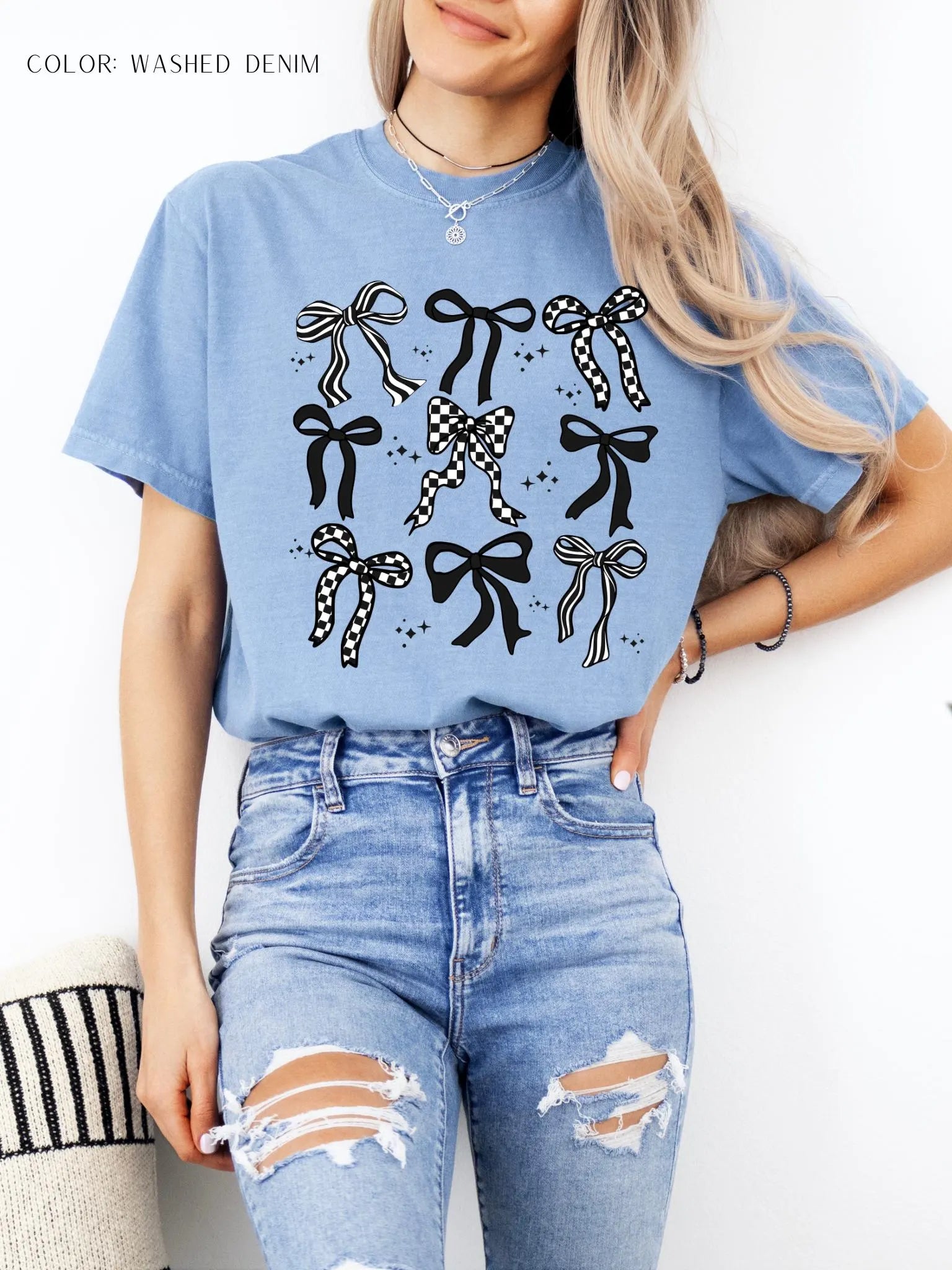 Black and Checkered Bow Coquette Design T-Shirt