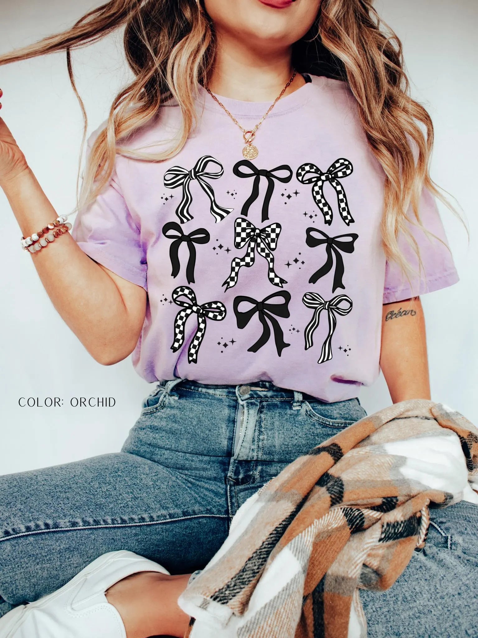 Black and Checkered Bow Coquette Design T-Shirt